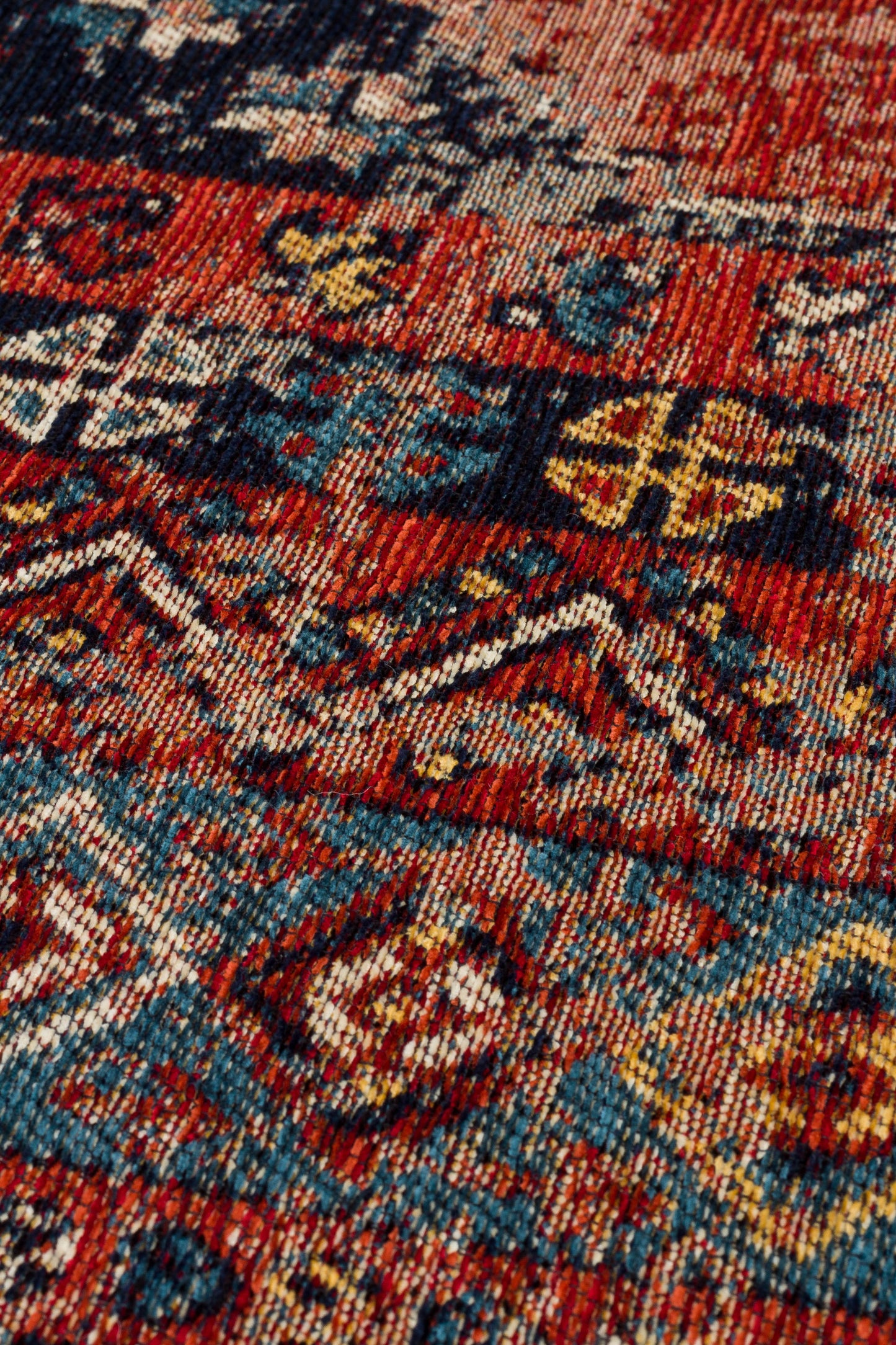 ANADOLU KILIM 04 MULTY Geleneksel Anadolu Motifli Makinede Yıkanabilir Kaymaz Tabanlı Şönil Dokuma Halı