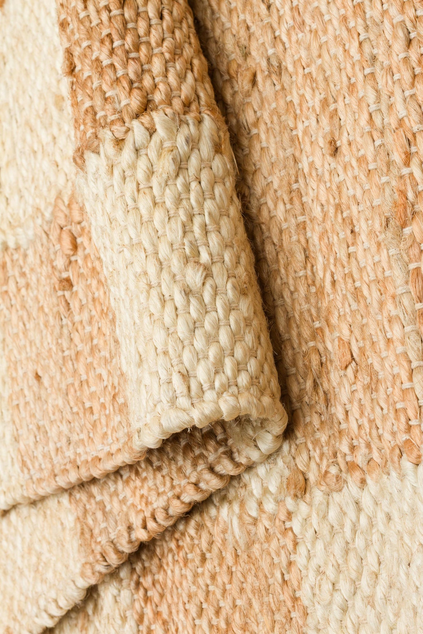 ECHO 13 NATURAL WHITE XW Jüt ile Üretilen El Dokuma Sisal Kilim