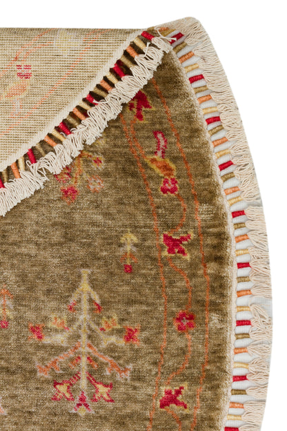 ZARA  08 GREEN AUTUMN Yuvarlak  Otantik Desenli Özel Hav Vermeyen ve Kolay Temizlenebilir Tensel Kullanılarak El Emeği ile Özel Tezgahlarda Üretilen Modern Uşak Halısı